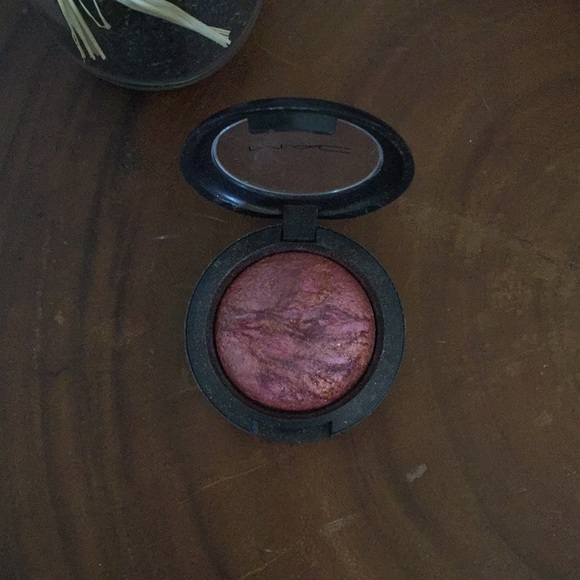 MAC Cosmetics Other - MAC mineralize eye shadow